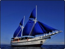 SY Indo Siren liveaboard in Indonesia