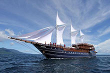 Last Minute Save 15% Onboard Amira in Komodo!